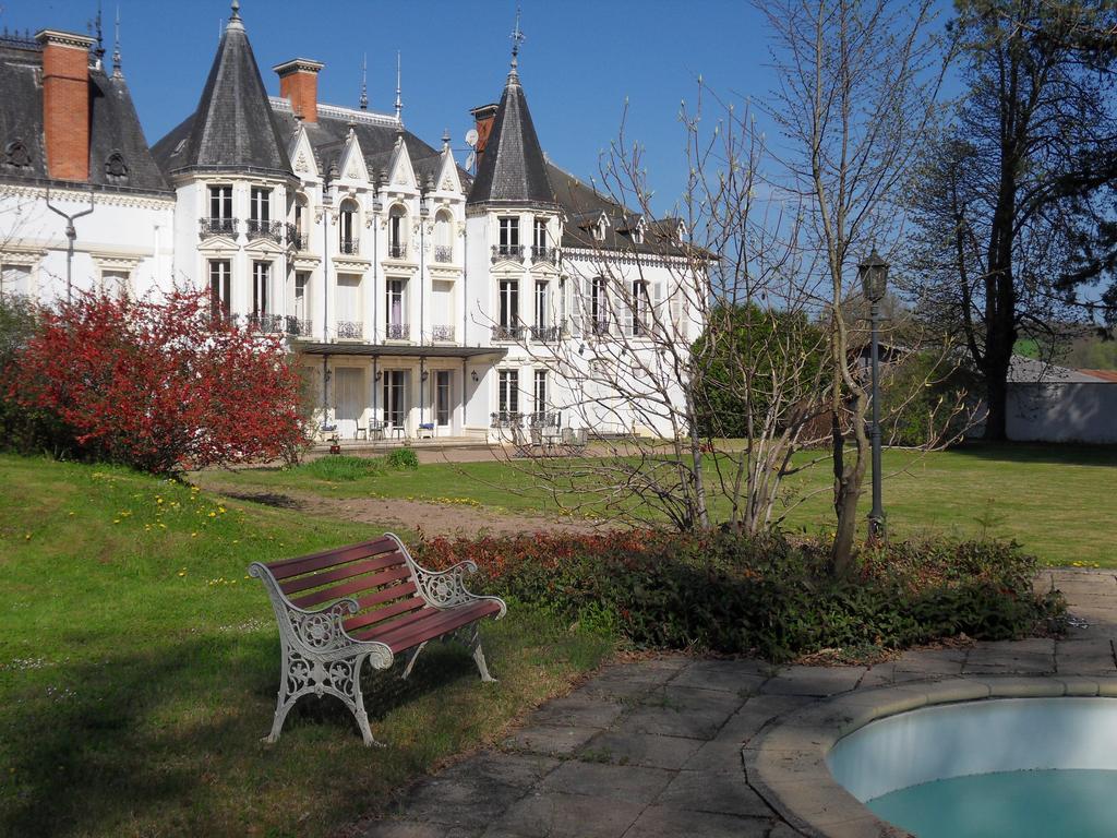 Chateau De La Motte Noailly Exterior photo